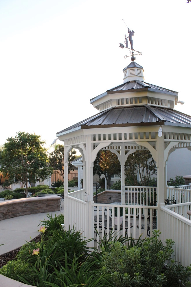 Transformed Lawn Area by Rue Group, Inc. / Kathryn Rue, Landscape Architect - Photo 8