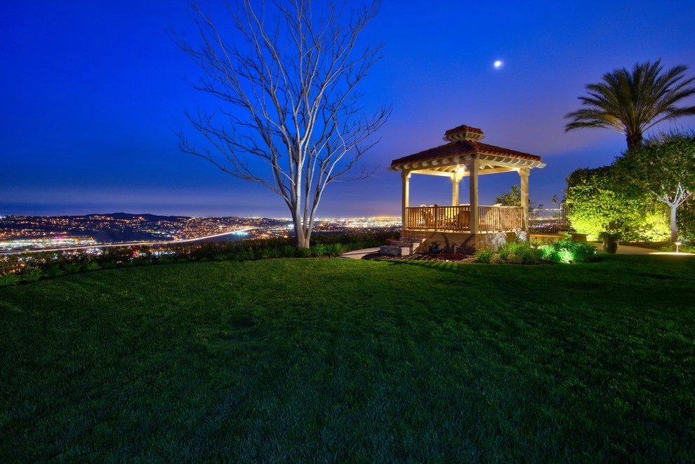 Hilltop Oasis by Rue Group, Inc. / Kathryn Rue, Landscape Architect - Photo 15