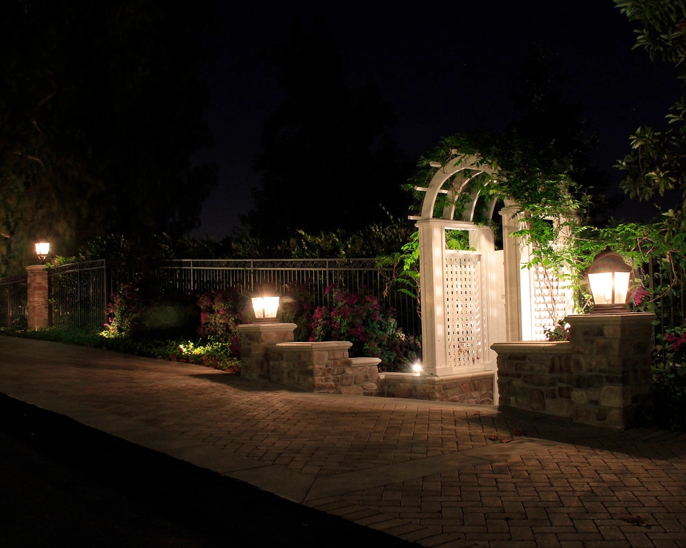 Landscape Lighting by Rue Group, Inc. / Kathryn Rue, Landscape Architect - Photo 2