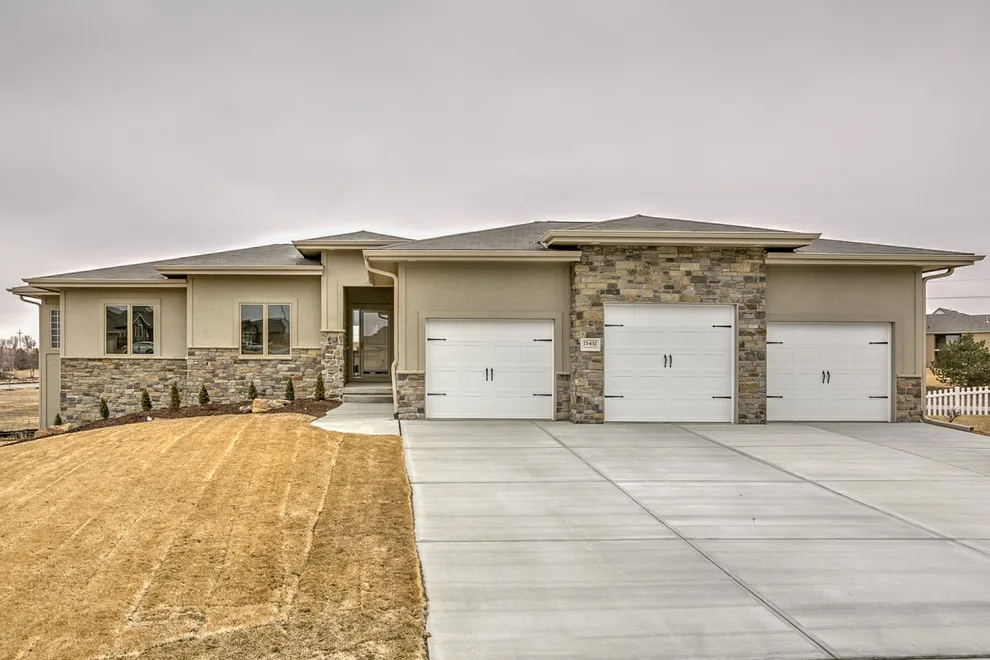 Laurel Circle 15451 by Dreamscape Homes - Photo 17