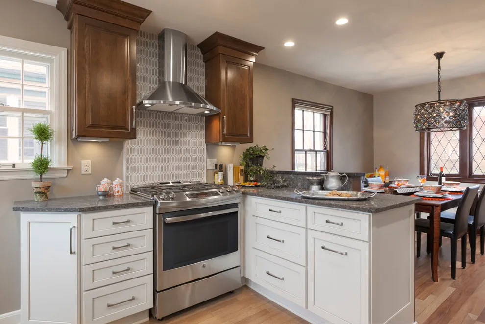 1940s Kitchen Renovation - Whitefish Bay by Advantage Design + Remodel - Photo 5