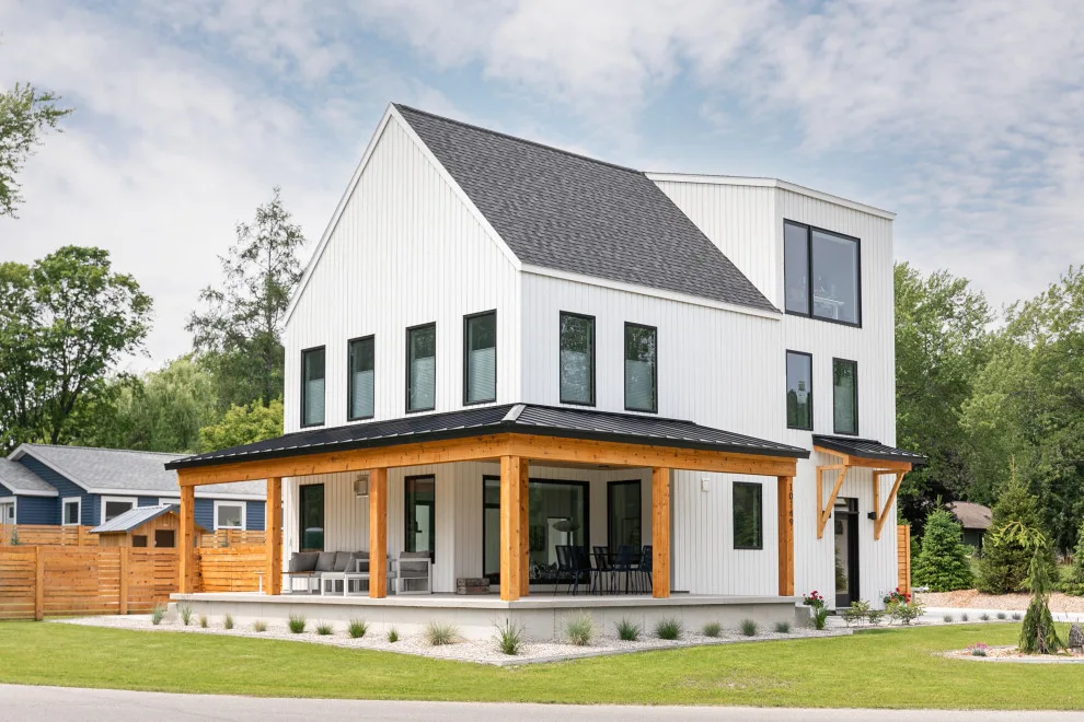 2021 Grand Traverse Home Builders Association Parade of Homes - People's Choice Award Winner by CMB Construction - Photo 13
