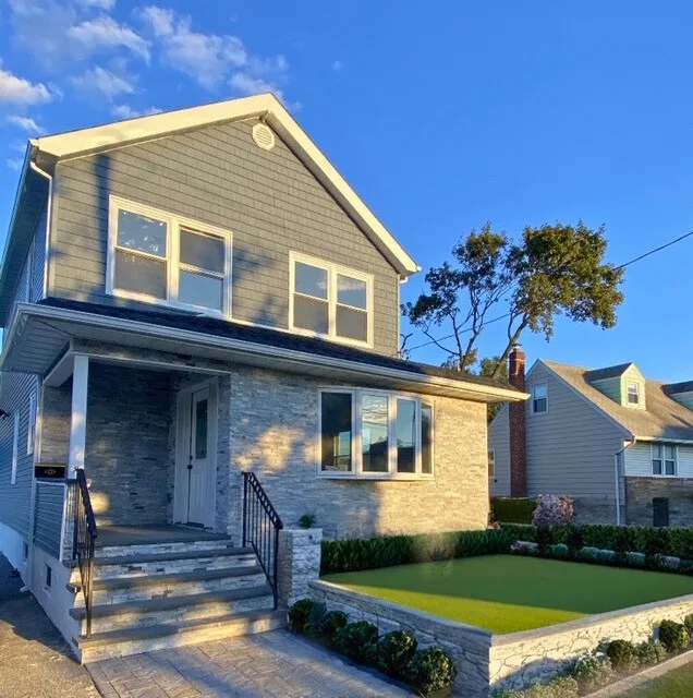 Home Improvement: Interior Remodeling, Exterior Cladding, and Roofing by Exquisite Construction Corp - Photo 2