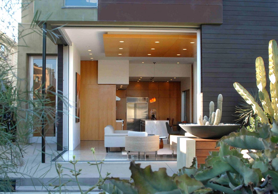 Venice Walk Street Residence by Russ Cletta Design Studio, Inc. - Photo 2