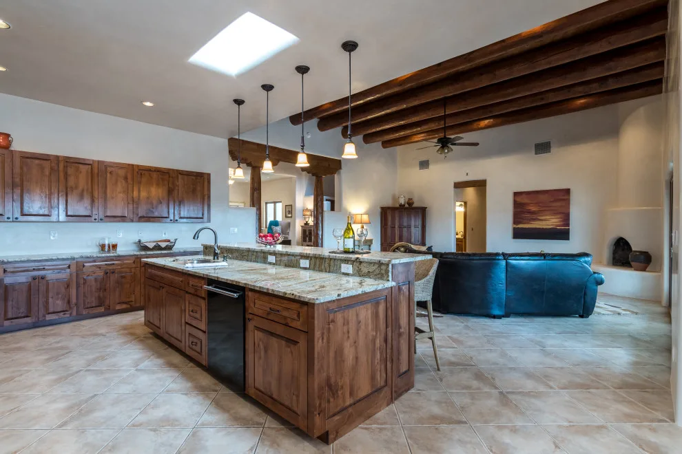 Santa Fe-inspired makeover by Clemens Custom Homes LLC. - Photo 2