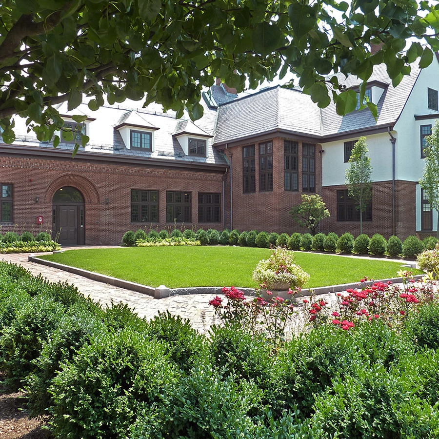 Shaw Hall / Mount Ida College by Ryan Associates Landscape Architecture & Planning - Photo 3