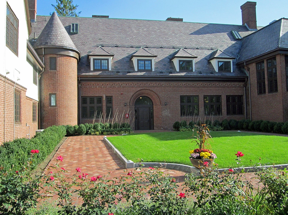 Shaw Hall / Mount Ida College by Ryan Associates Landscape Architecture & Planning - Photo 2