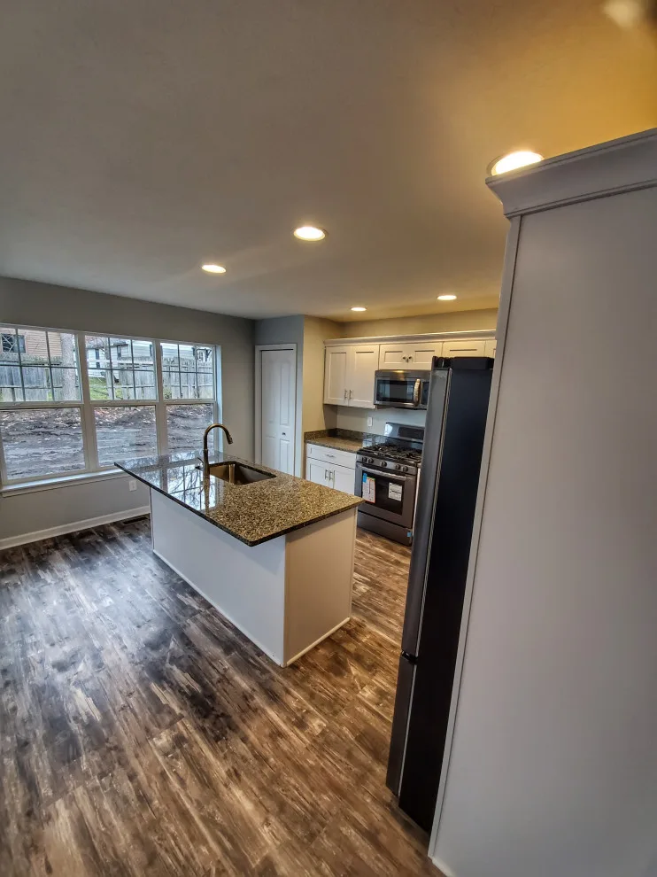 Custom Ranch with 2 Bedrooms and 2 Bathrooms by Lavish Builders - Photo 13