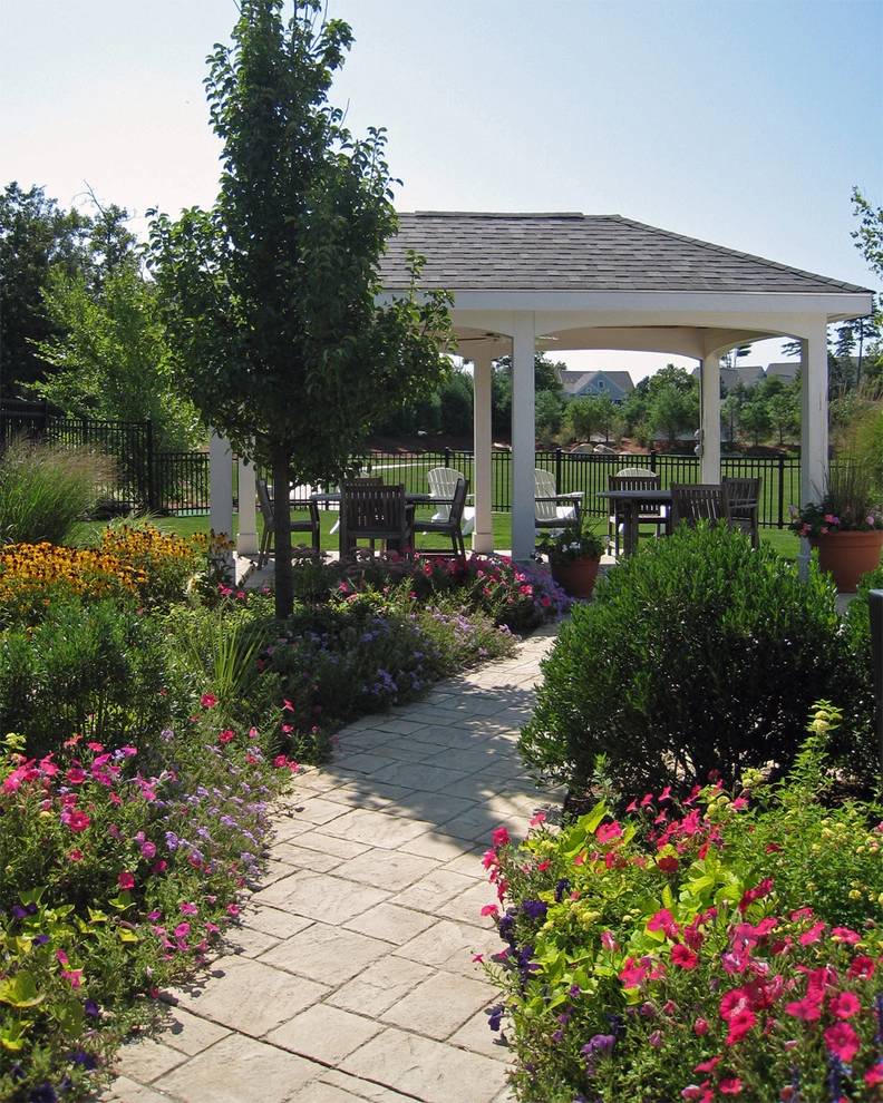 Villages at Brookside by Ryan Associates Landscape Architecture & Planning - Photo 2