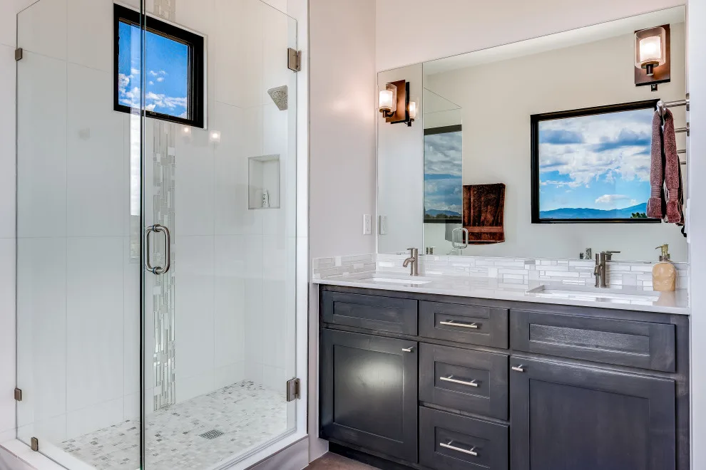 Contemporary home with scenic views by Clemens Custom Homes LLC. - Photo 2
