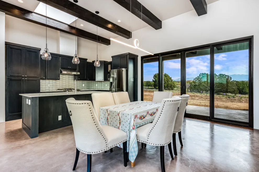 Contemporary home with scenic views by Clemens Custom Homes LLC. - Photo 8