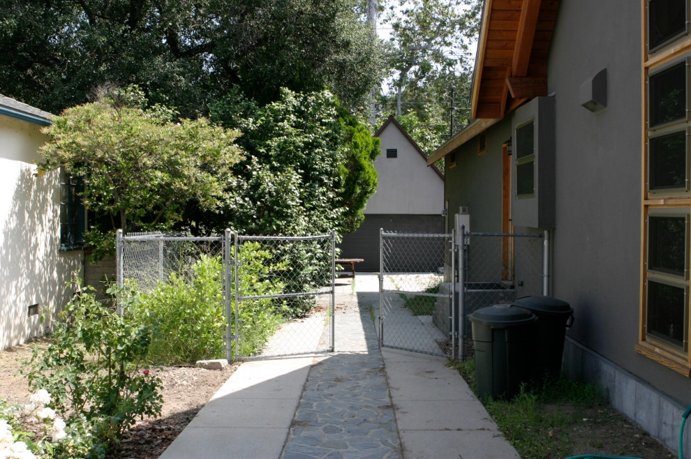 Japanese Modern Farmhouse Pasadena by Sacred Space Garden Design Inc - Photo 10