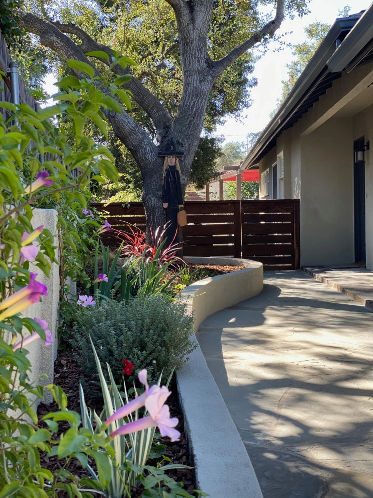 Pasadena Contemporary Rancher by Sacred Space Garden Design Inc - Photo 9