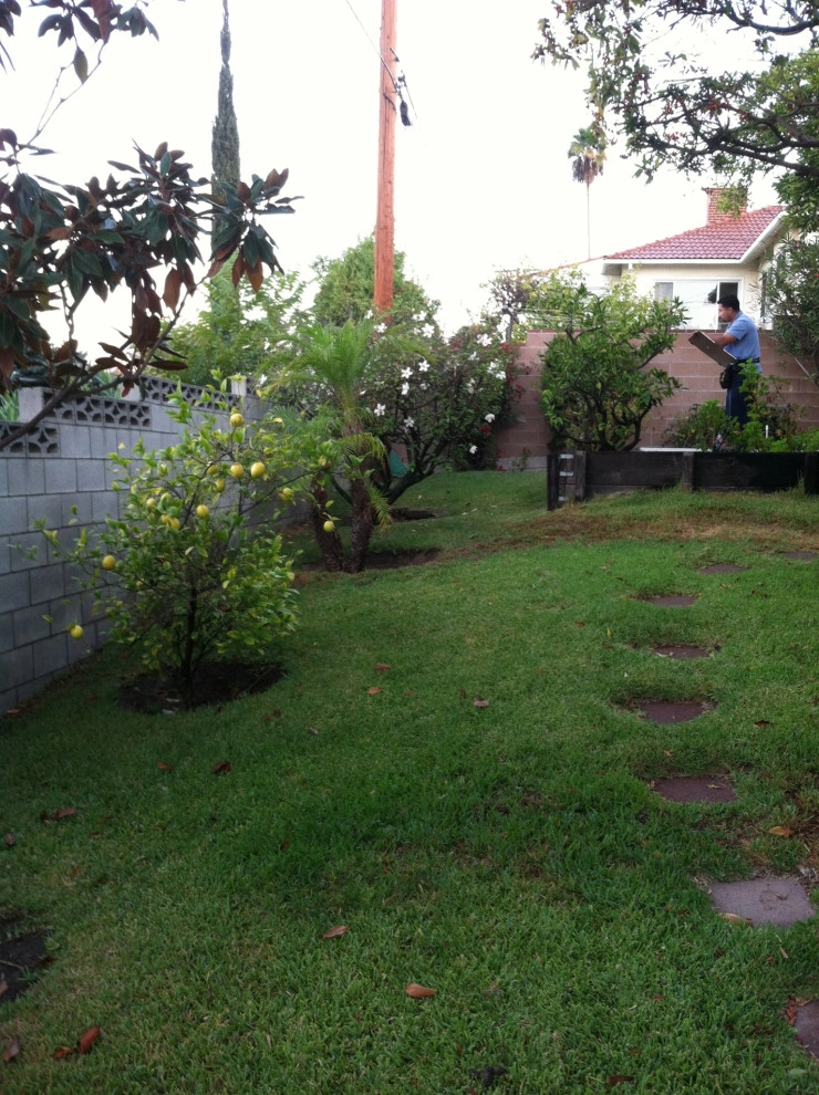 Glendale Spanish by Sacred Space Garden Design Inc - Photo 11
