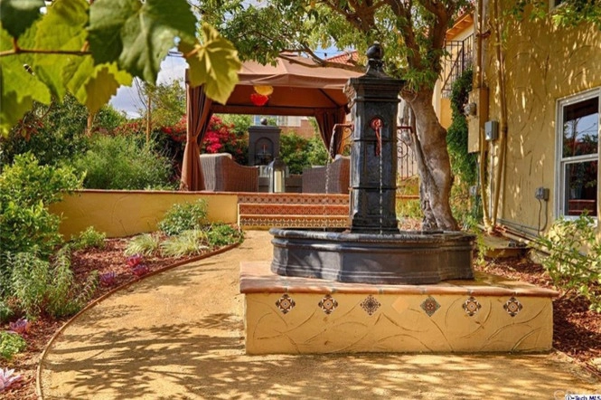 Glendale Spanish by Sacred Space Garden Design Inc - Photo 10