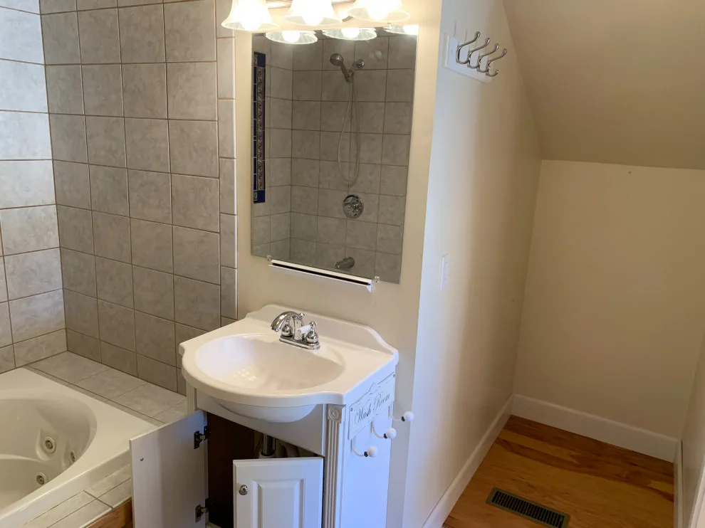 Kershaw personalized shower by Aspenleaf Remodeling And Construction, Llc - Photo 5