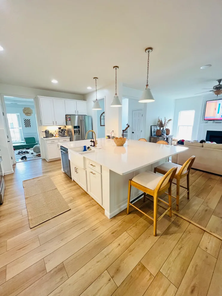 Kitchen and Bathroom: Major Kitchen Renovation! Clients Required a Functional Island by Colibri Construction - Photo 5