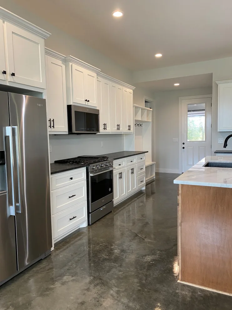 Contemporary Farmhouse Design by Neil Robinson Custom Homes, LLC - Photo 45