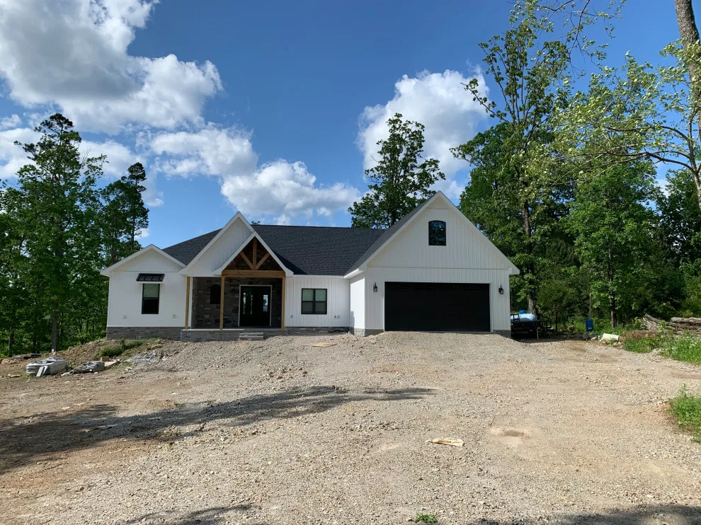 Contemporary Farmhouse Design by Neil Robinson Custom Homes, LLC - Photo 26