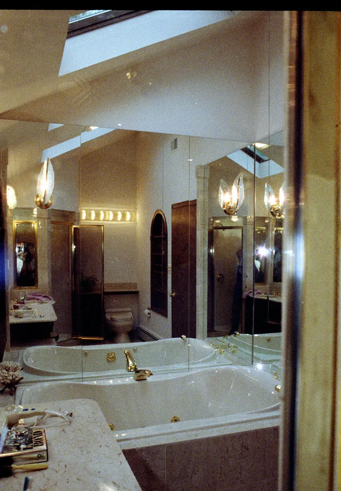 Bathroom Design, Construction, and Renovation by Home Energy Conservation Inc. - Photo 9