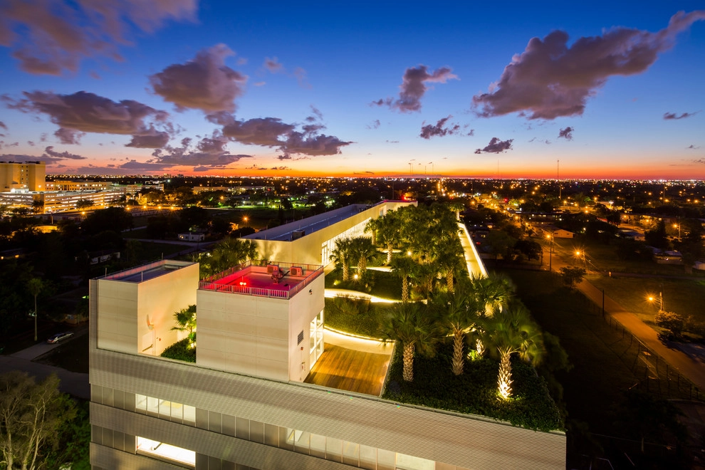 Aventura Optima by Savino Miller Design Studio - Photo 5