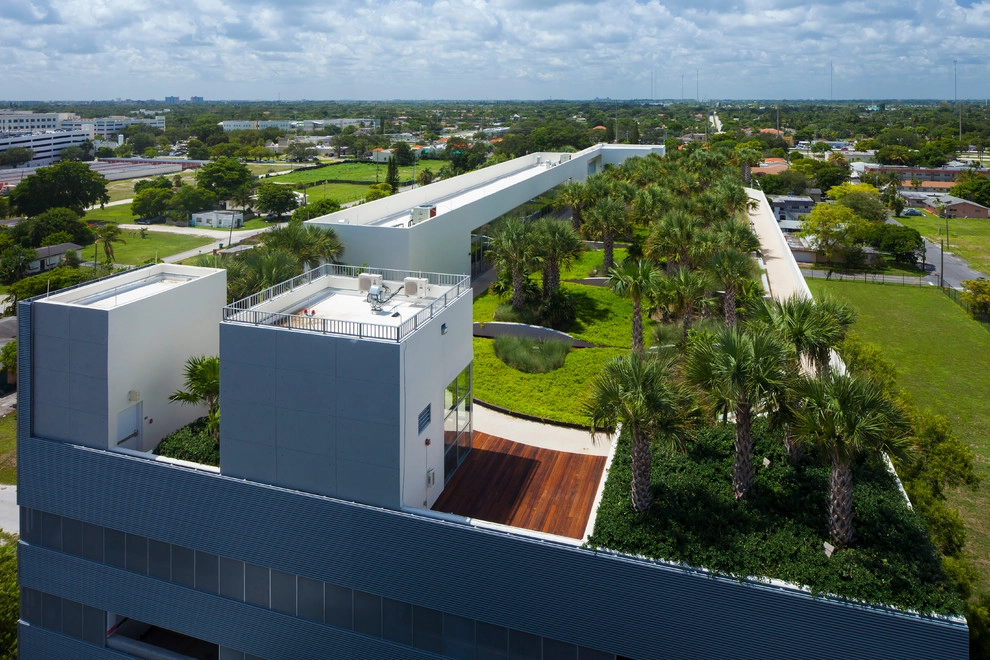 Aventura Optima by Savino Miller Design Studio - Photo 6