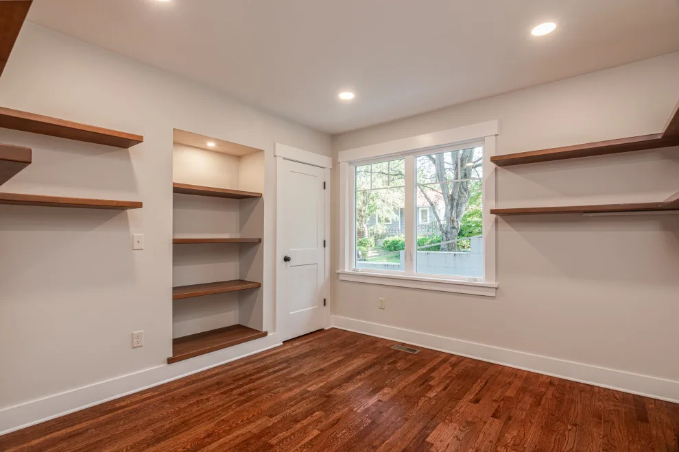 Crescent Maple Renovation by Evergreen Construct Inc. - Photo 10