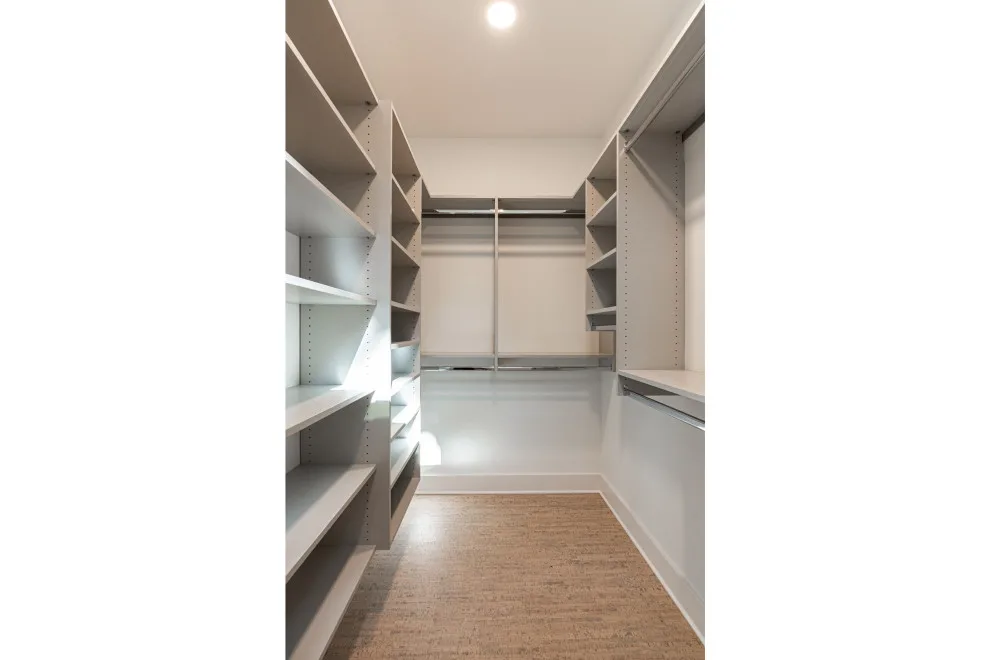 Crescent Maple Renovation by Evergreen Construct Inc. - Photo 27