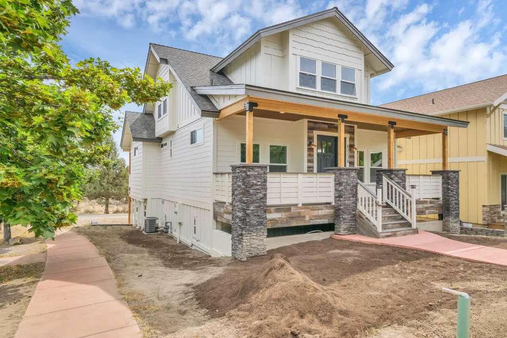 Brad Street Custom Home Construction in Bend, OR by C Squared Customs - Photo 26
