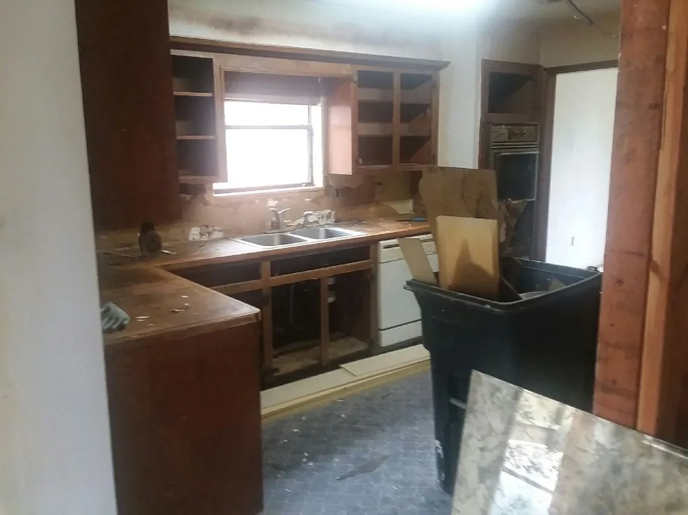Carolyn Davis - Complete Home Renovation by Romo Remodeling - Photo 26