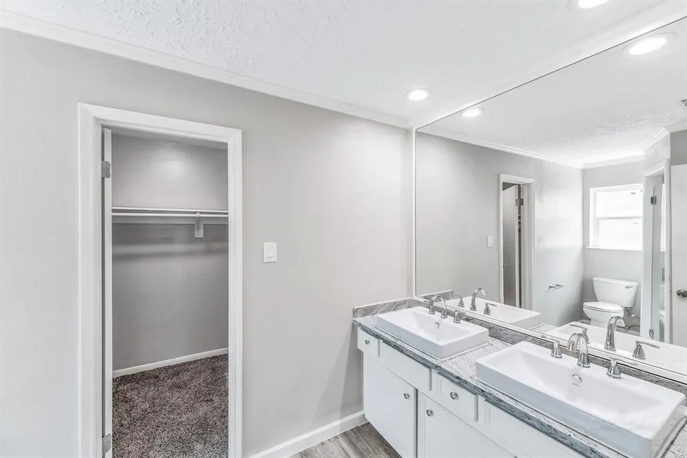Carolyn Davis - Complete Home Renovation by Romo Remodeling - Photo 29