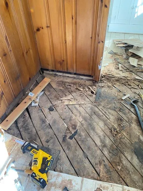 Clarendon Interior Flooring by Construction Straight Up - Photo 6