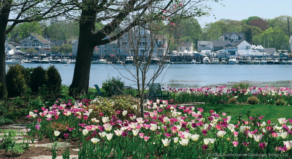 Circular Waterfront Garden - Darien, CT by Austin Ganim Landscape Design, LLC - Photo 4