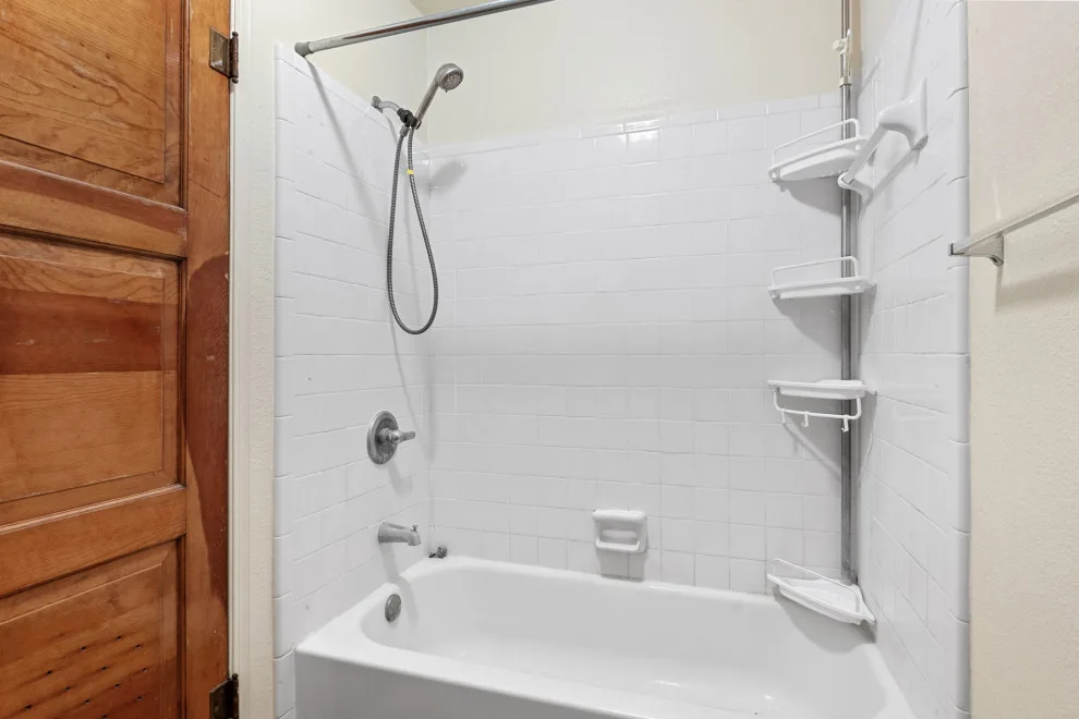 Anew Remodeling - Photo 2