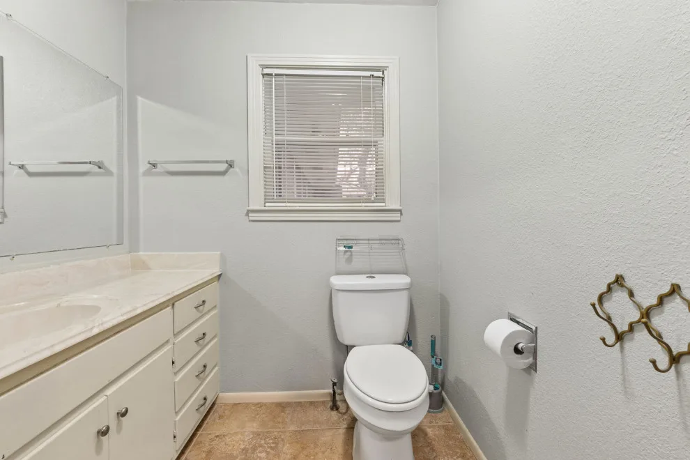 University Street by Anew Remodeling - Photo 3