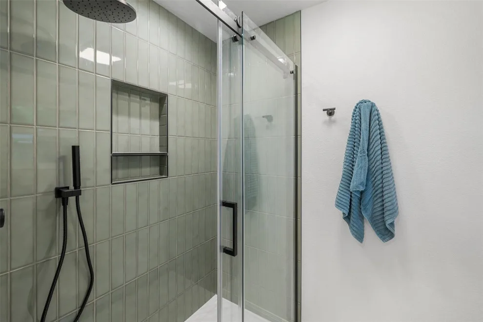 University Street by Anew Remodeling - Photo 10