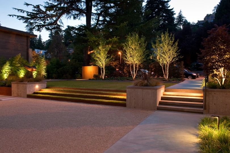 Hilltop Courtyard by Scot Eckley, Inc. - Photo 4