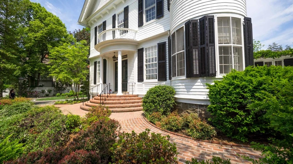 Pool and Outdoor Environments for Historic Home by Sean Jancski Landscape Architects LLC - Photo 9