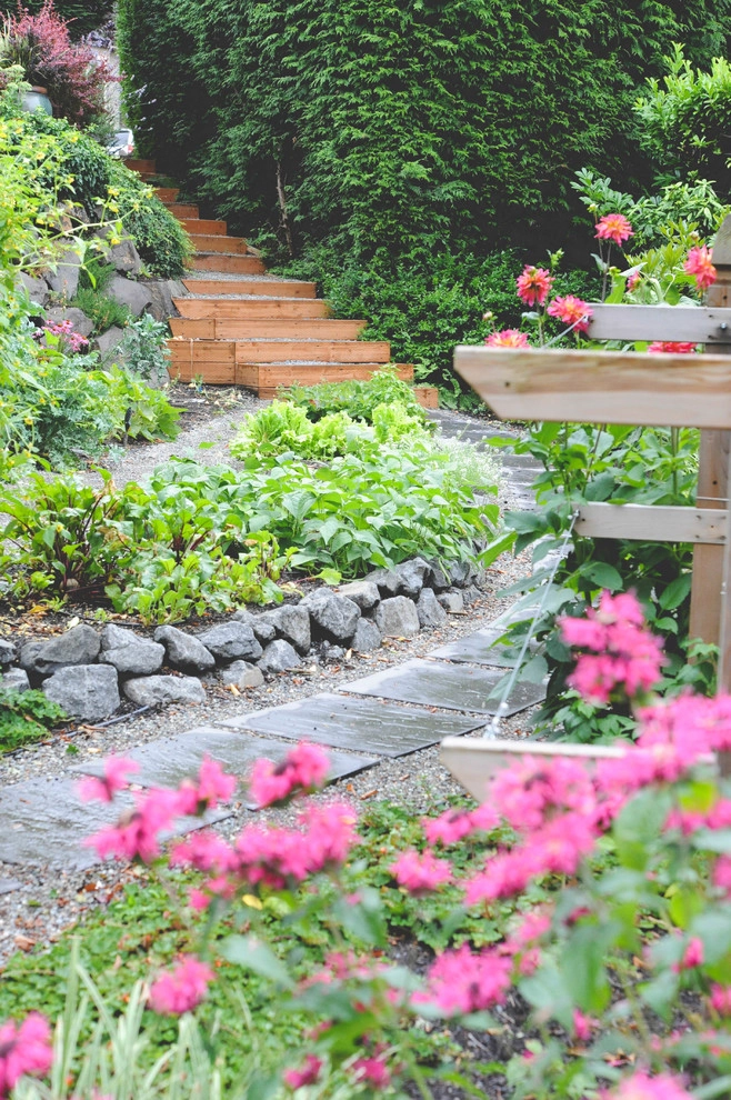 Mercer Island Secret Garden by Seattle Urban Farm Company - Photo 3