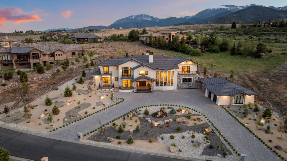 Hawk View by ICG Construction & Landscaping - Photo 44