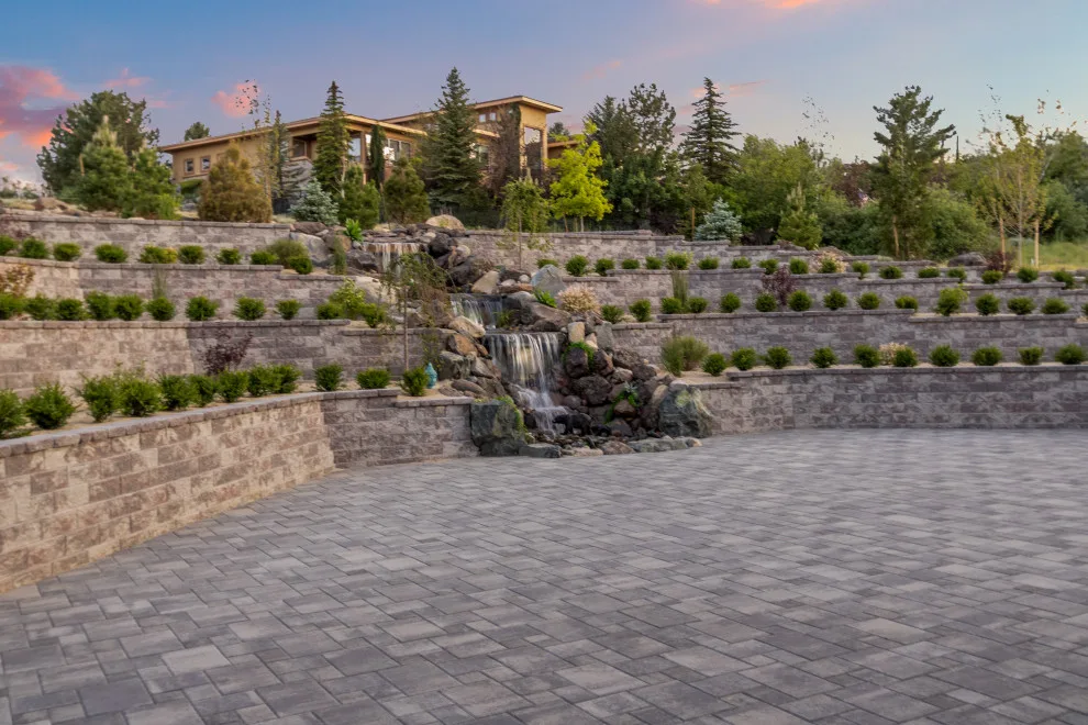 Hawk View by ICG Construction & Landscaping - Photo 40