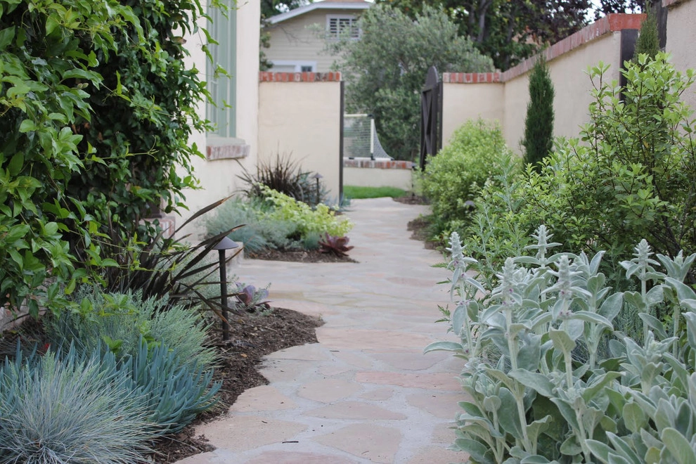 Altadena Spanish Cottage by Segal Shuart Landscape Architects - Photo 2