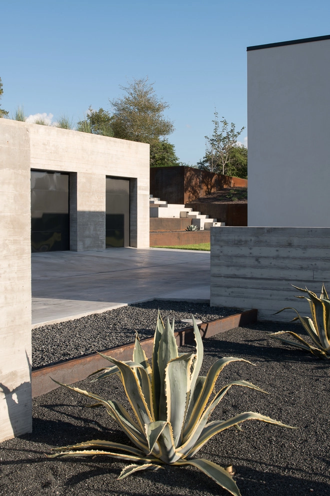 Krause Haus by Austin Outdoor Design - Photo 2
