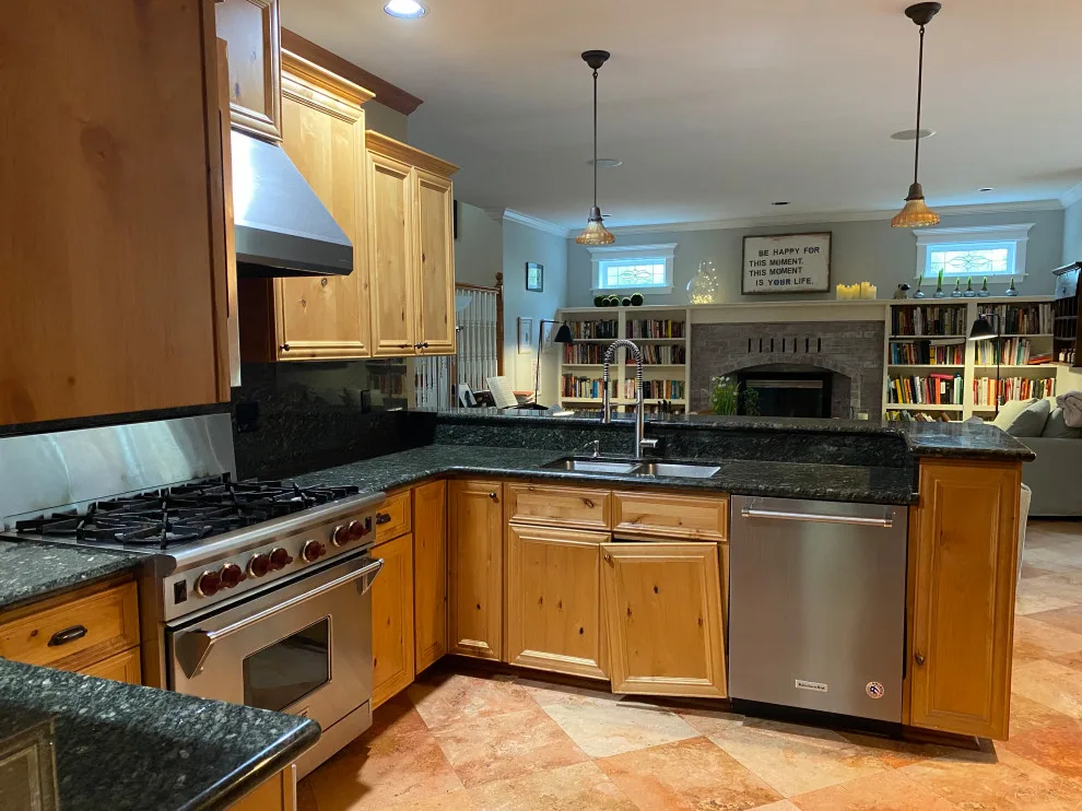Country-style Kitchen Renovation by UMI Seattle - Photo 8