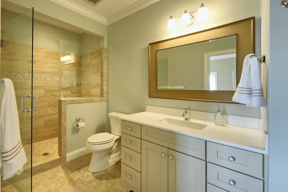 Completed Projects by Hayes Custom Interiors - Photo 14
