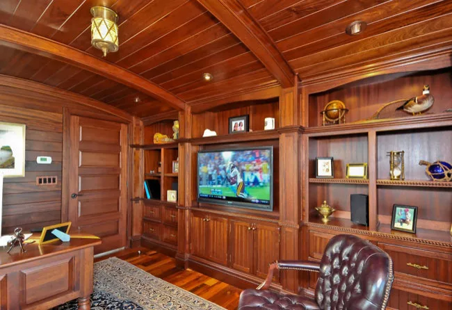 Completed Projects by Hayes Custom Interiors - Photo 17