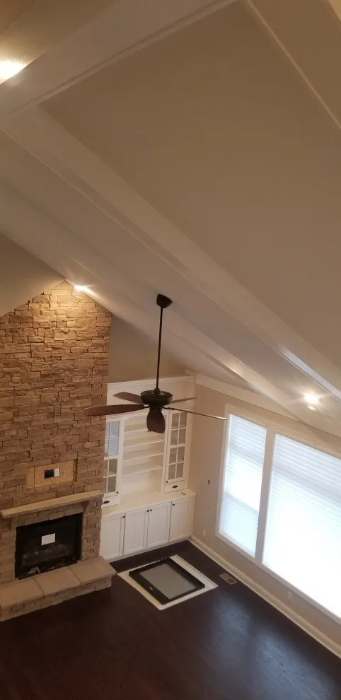 Completed Projects by Hayes Custom Interiors - Photo 22