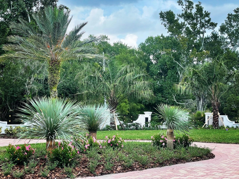 San Marco Estate by Serenoa Landscape Design - Photo 3