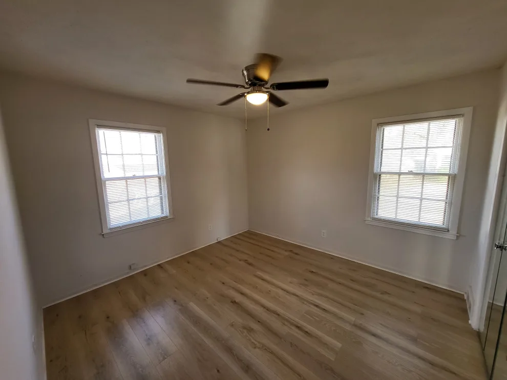 Worst Case Scenario LLC - Photo 9