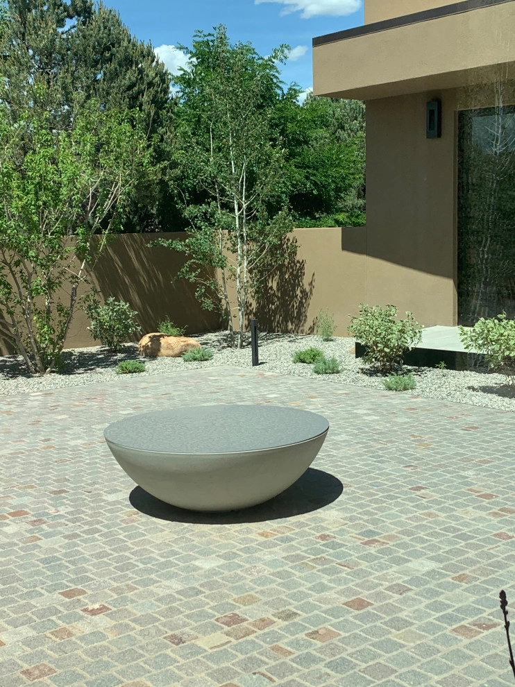Modern Home by Serquis + Associates Landscape Architecture - Photo 5
